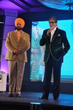 Amitabh Bachchan, Navjot Singh Sidhu unveil Sidhu_s Sherry on Topp in J W Marriott, Juhu, Mumbai on 18th April 2013 (46).JPG